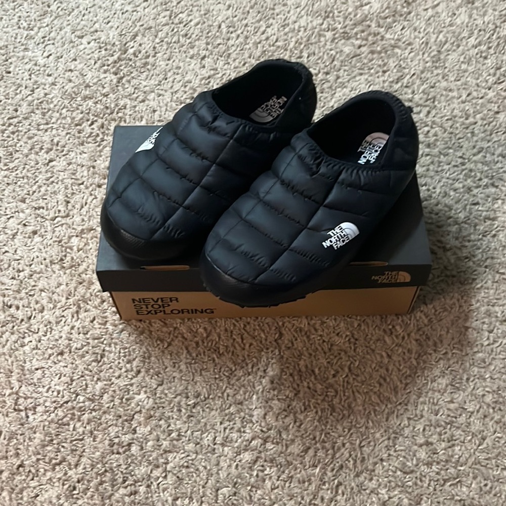 Mens Northface Thermoball Slippers